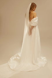 Carlisle Veil